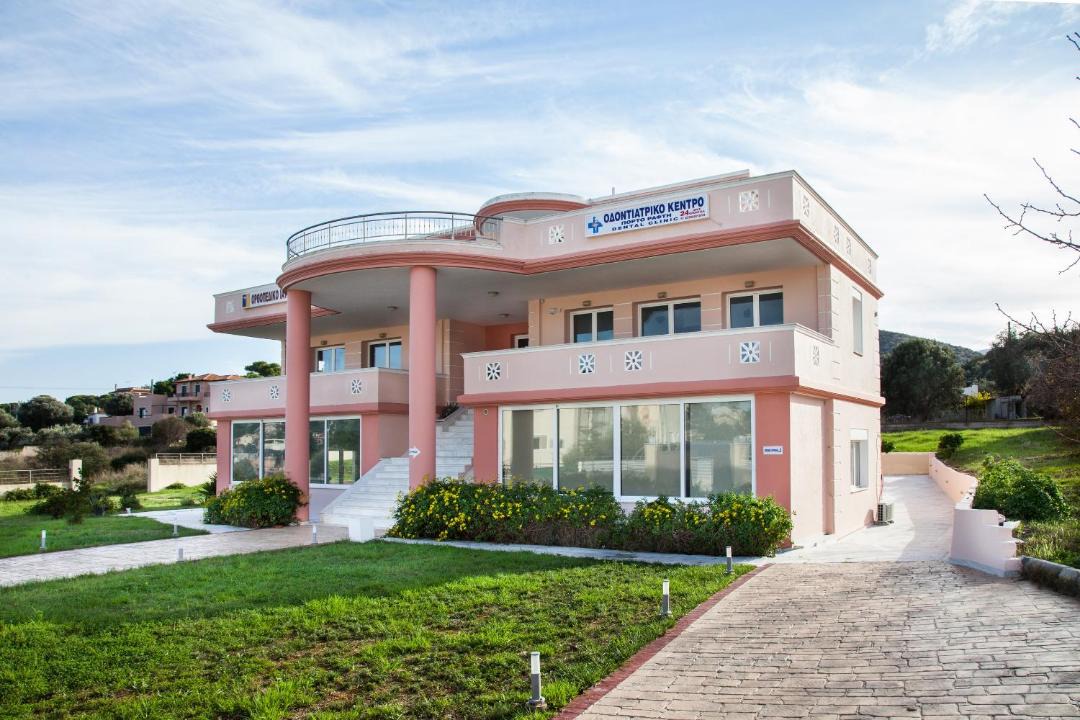 Photo of Buildings in Markopoulo Mesogaias