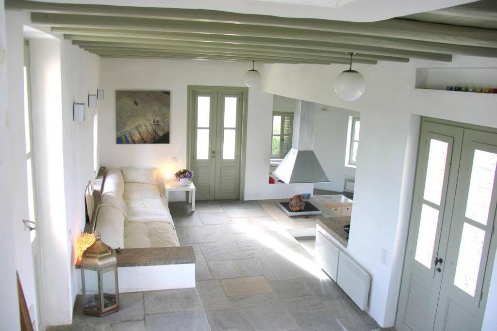 Photo of Livingroom in Sifnos