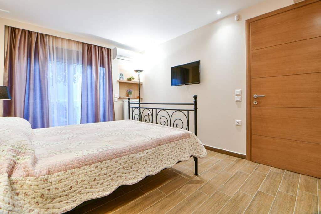 Photo of Bedroom in Ampelokipoi