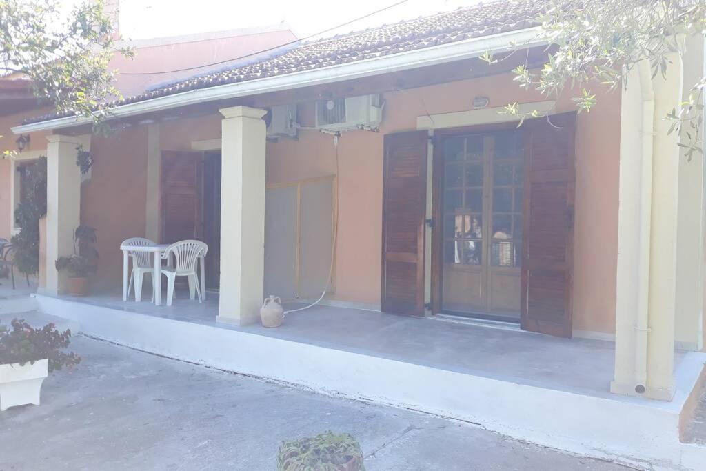 Photo of Buildings in Notos
