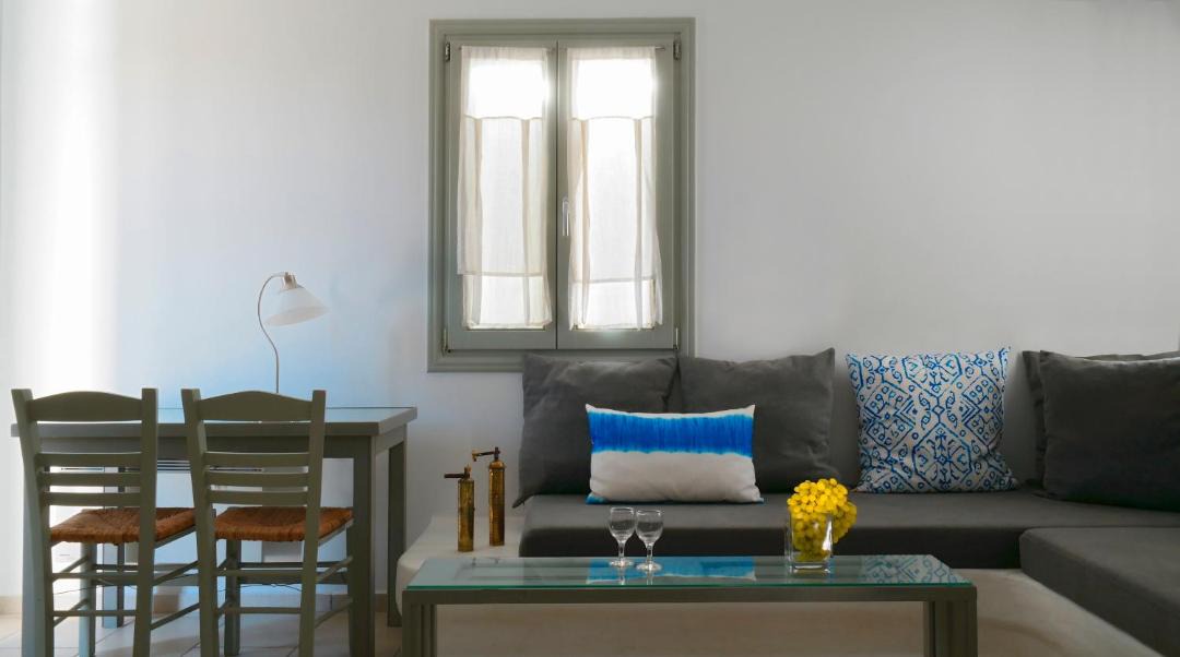 Photo of Others in Chora Folegandros