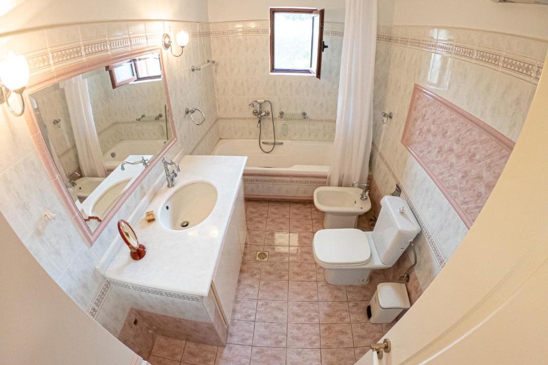 Photo of Bathroom in Vamos