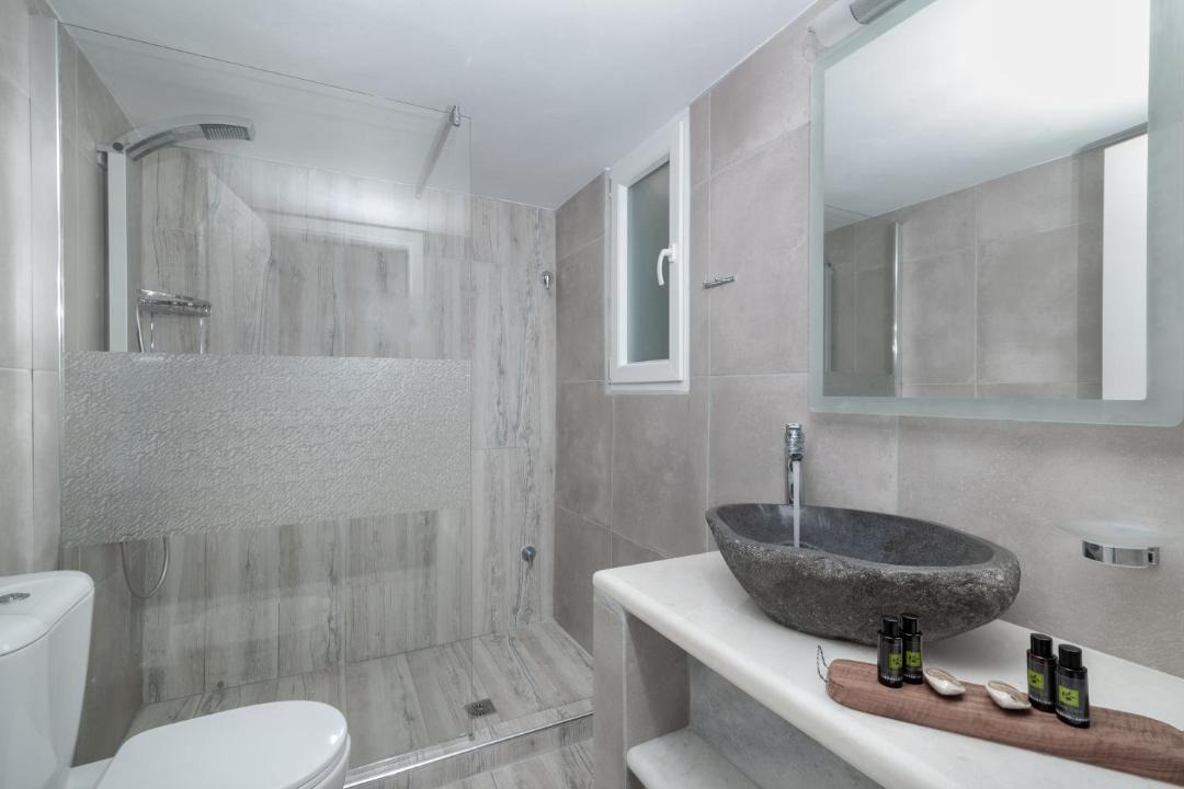 Photo of Bathroom in Naousa