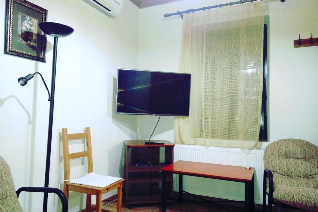 Photo of Livingroom in Varos