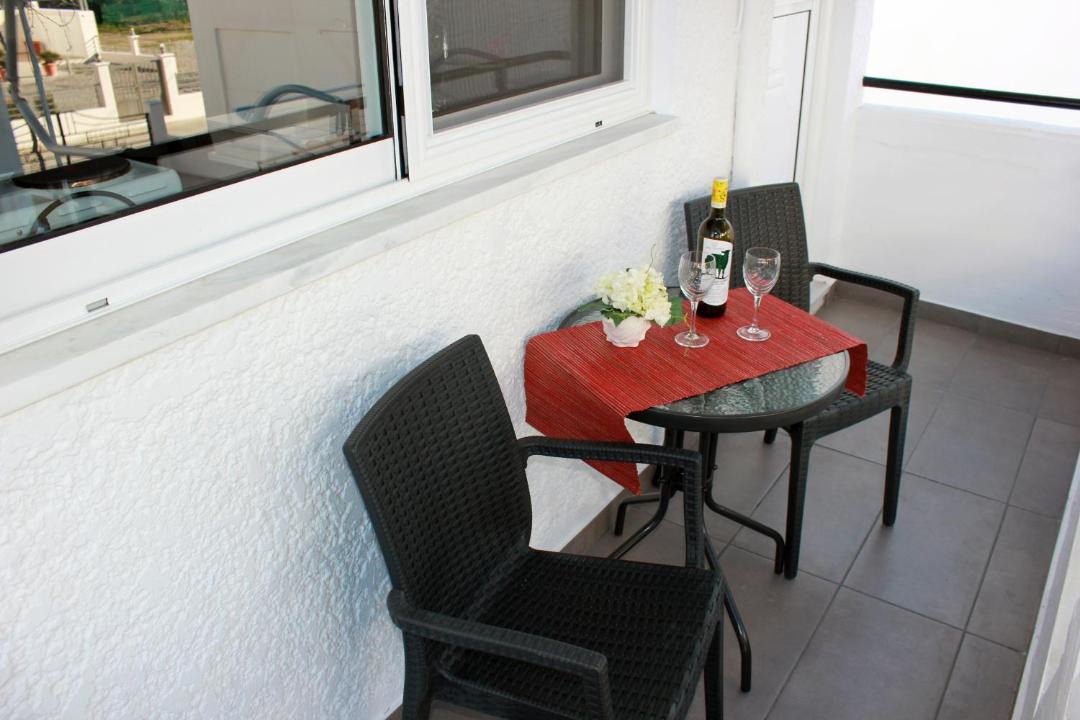 Photo of Patio Balcony in Haraki