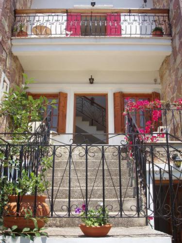 Photo of Patio Balcony in Mithimna