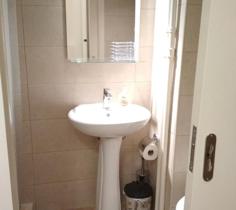 Photo of Bathroom in Nikaia-Agios Ioannis Rentis