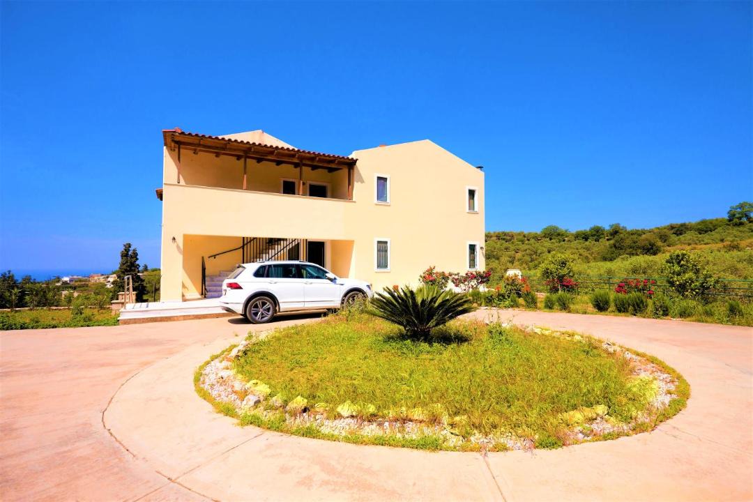 Photo of Buildings in Episkopi