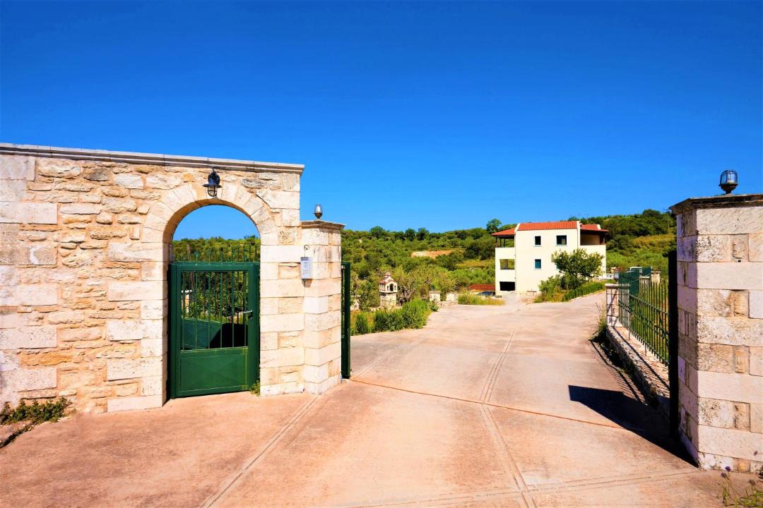 Photo of Buildings in Episkopi