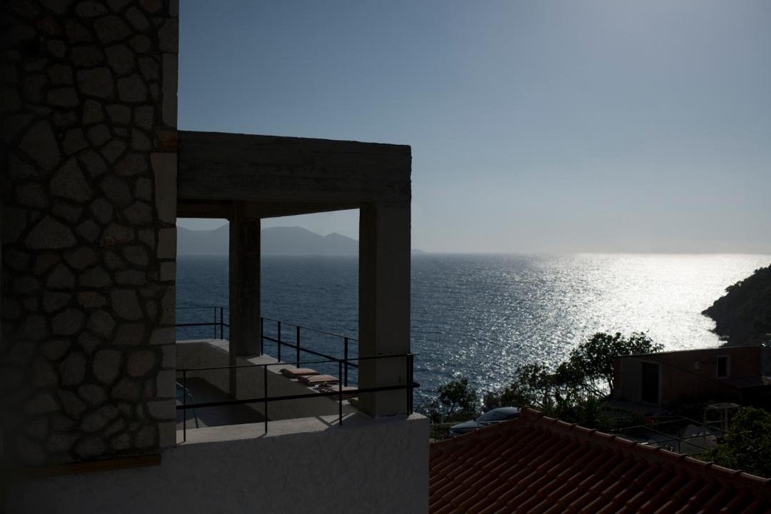 Photo of Others in Frourion