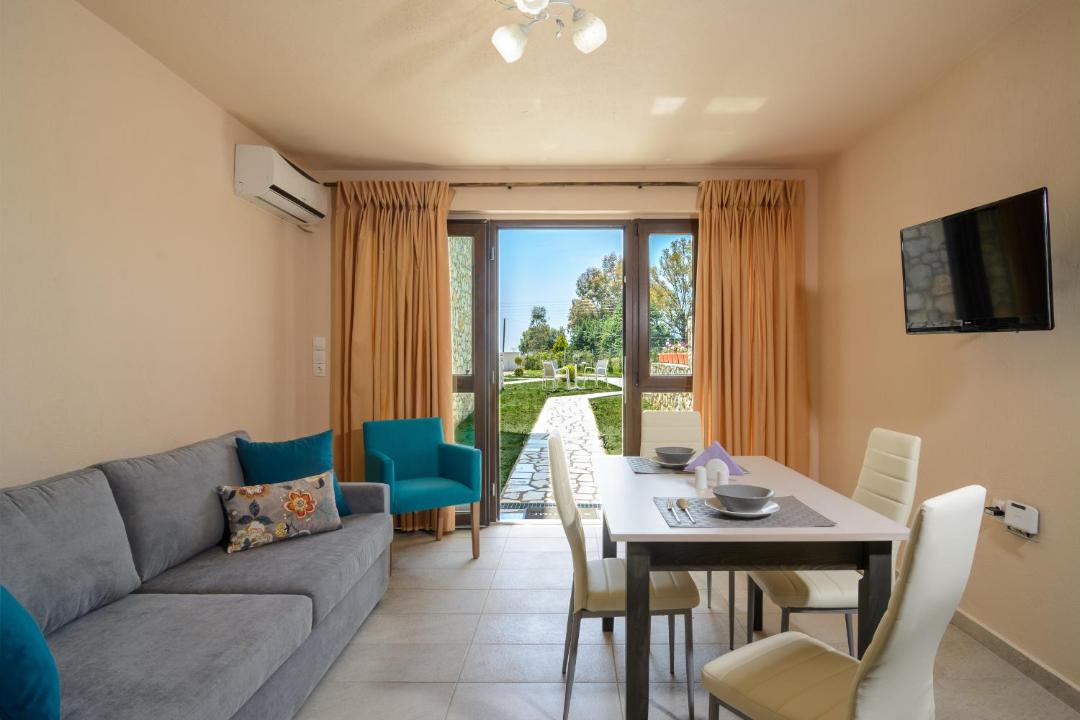 Photo of Livingroom in Sithonia