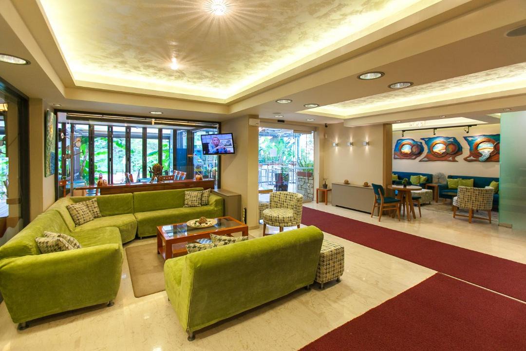 Photo of Livingroom in Tolo