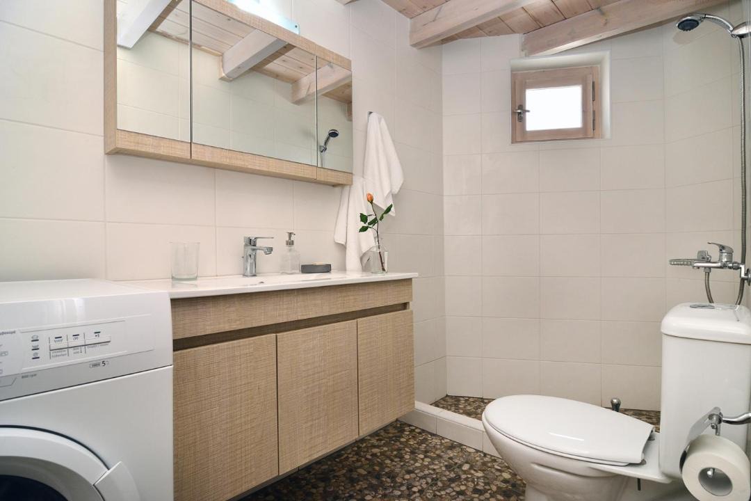 Photo of Bathroom in Drapanias
