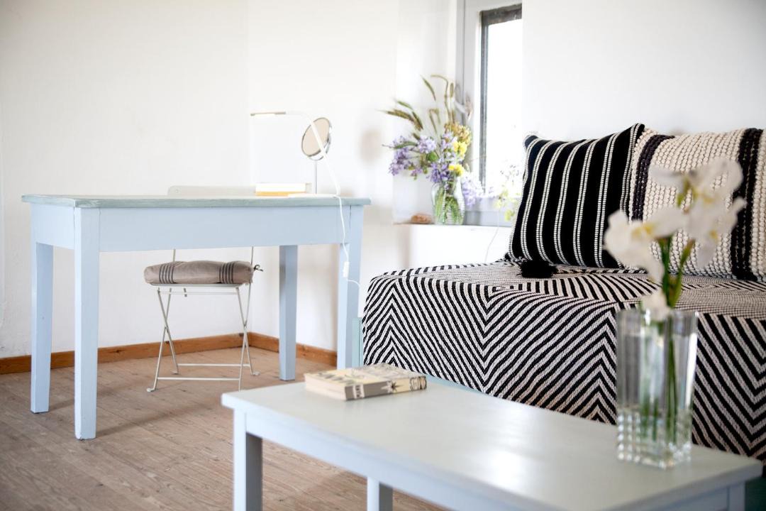Photo of Livingroom in East Mani