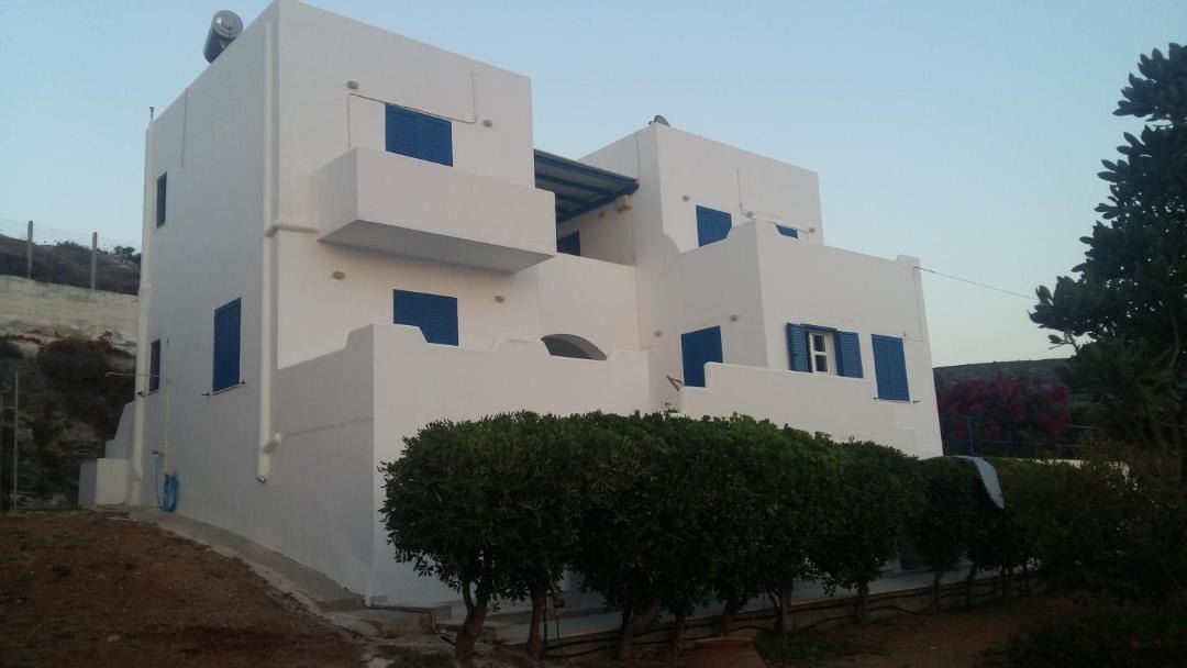 Photo of Buildings in Vivlos