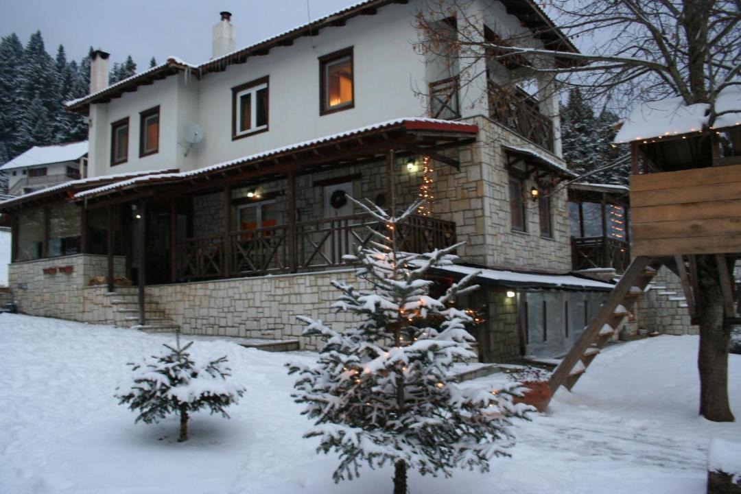 Photo of Buildings in Pertouli