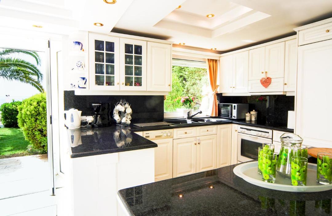 Photo of Kitchen in Anavyssos