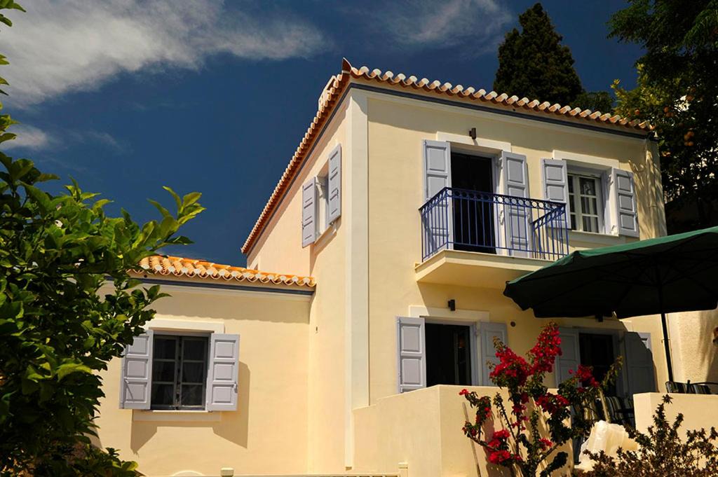 Photo of Buildings in Spetses