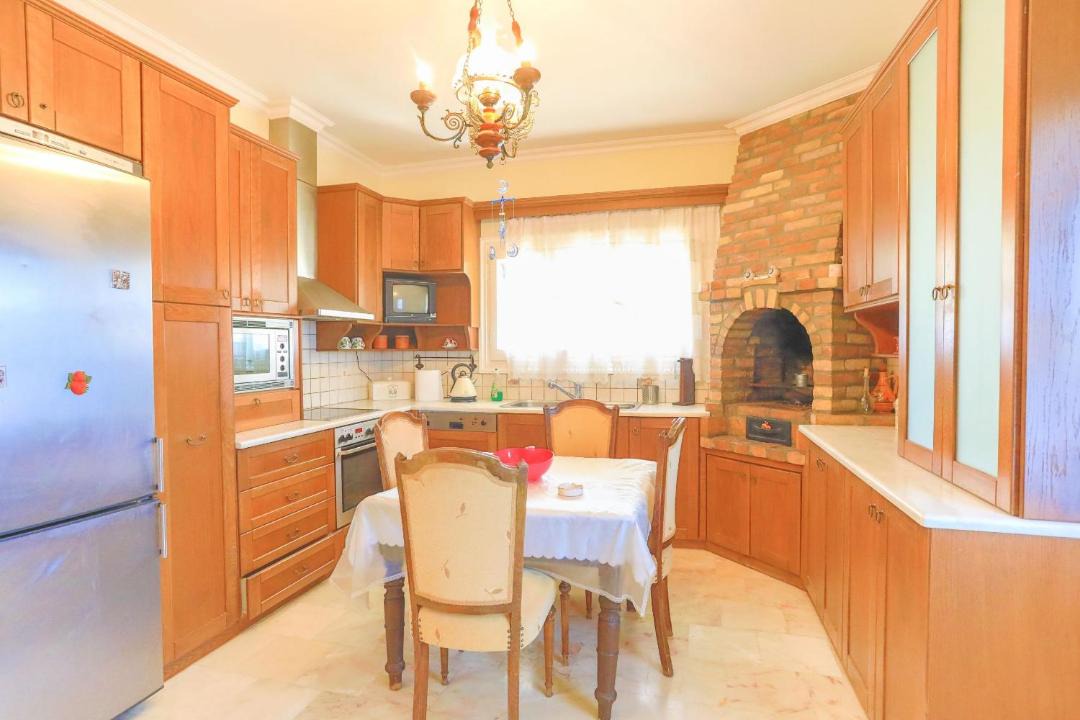 Photo of Kitchen in Petaleia