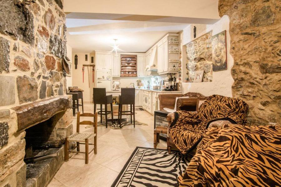 Photo of Livingroom in Thrapsano