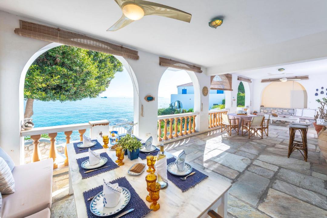 Photo of Livingroom in Spetses