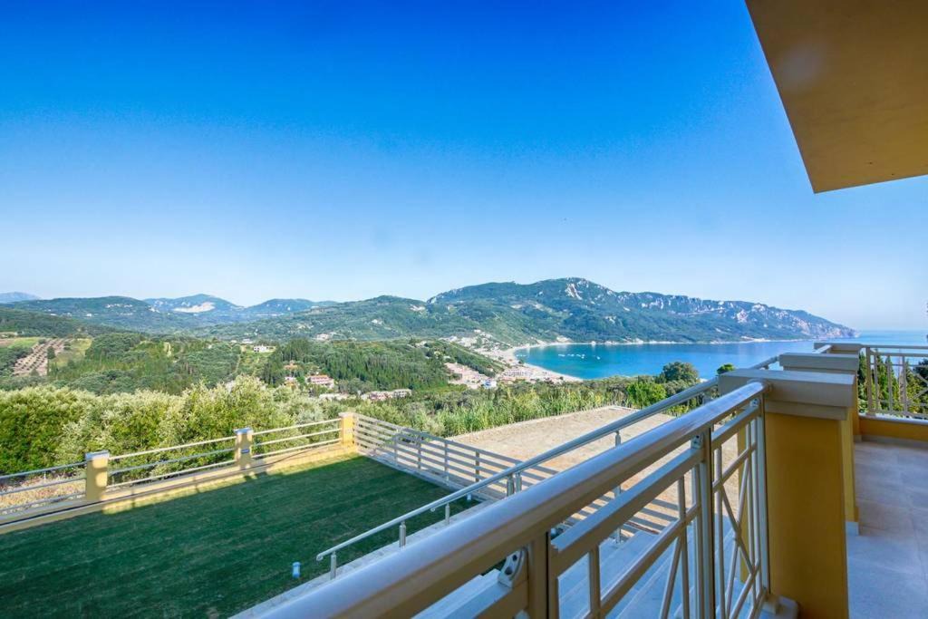 Photo of Patio Balcony in Termenades