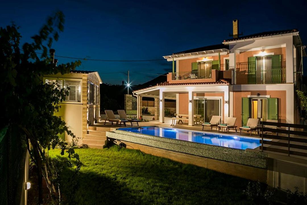 Photo of Outdoor in Karavados