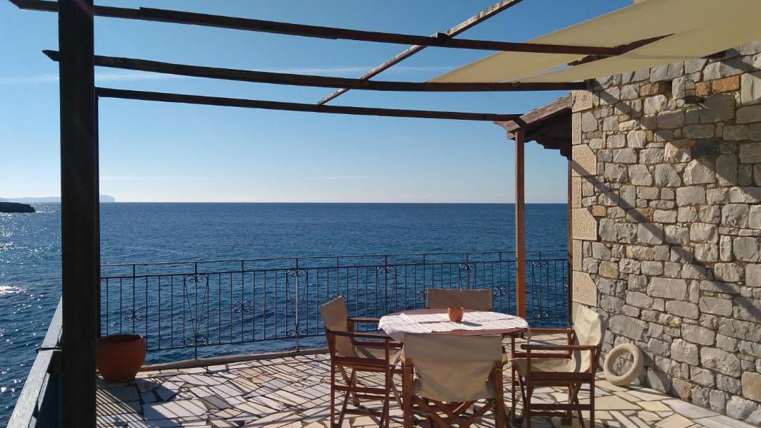 Photo of Patio Balcony in Lefktron
