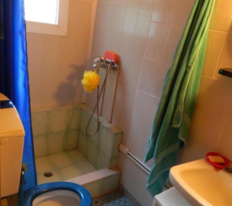 Photo of Bathroom in Ipsos
