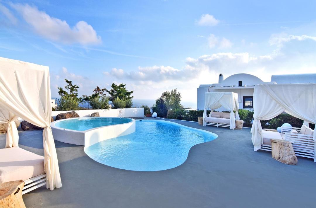 Photo of Outdoor in Fira