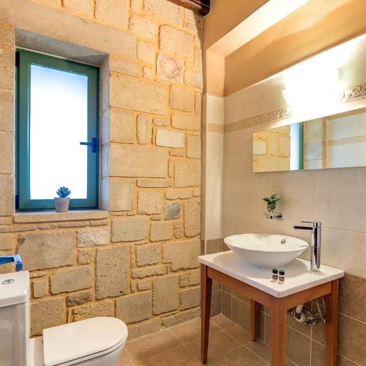 Photo of Bathroom in Gerani