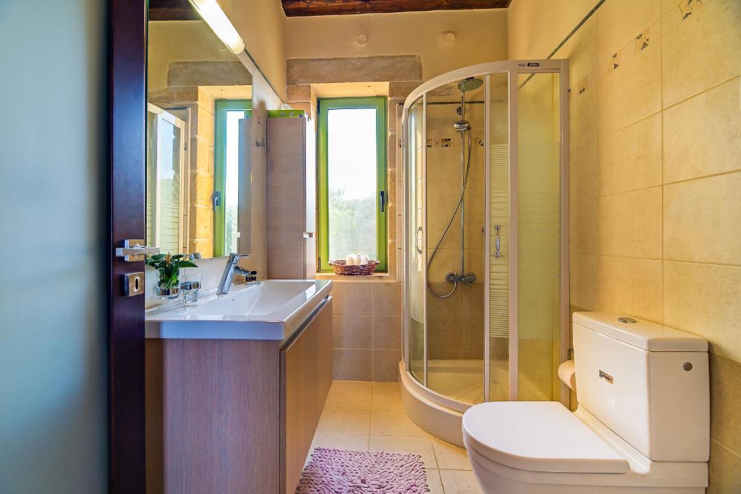 Photo of Bathroom in Gerani
