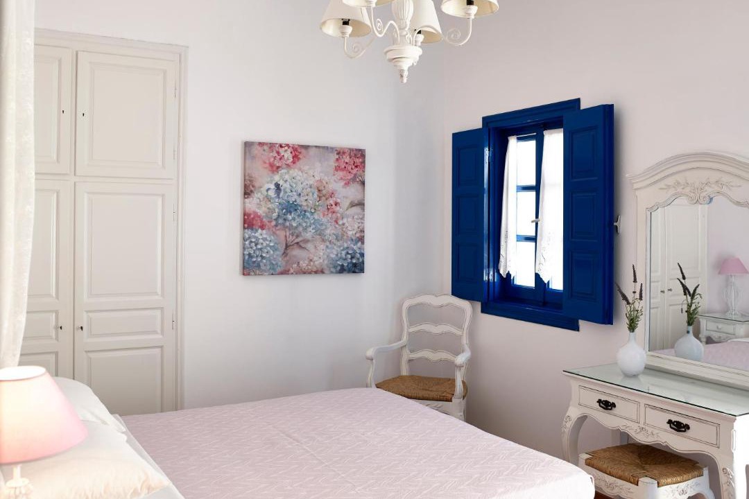 Photo of Others in Folegandros Town