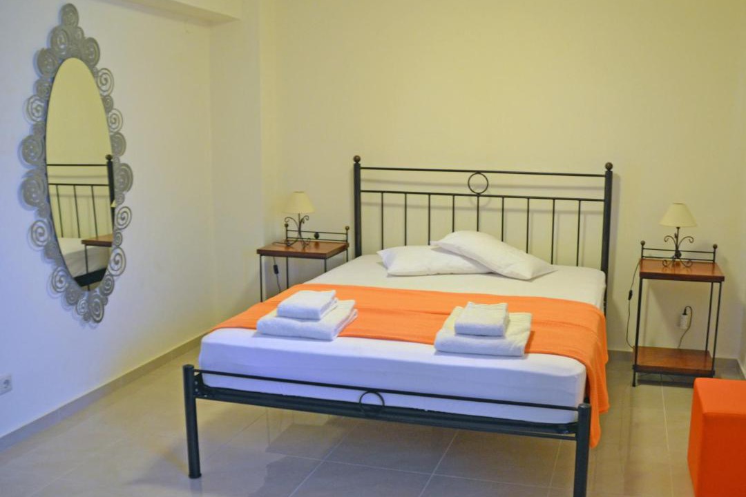 Photo of Bedroom in Lefkogeia