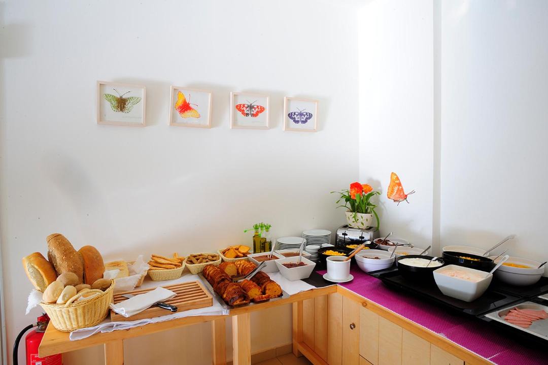 Photo of Livingroom in Adelianos Kampos