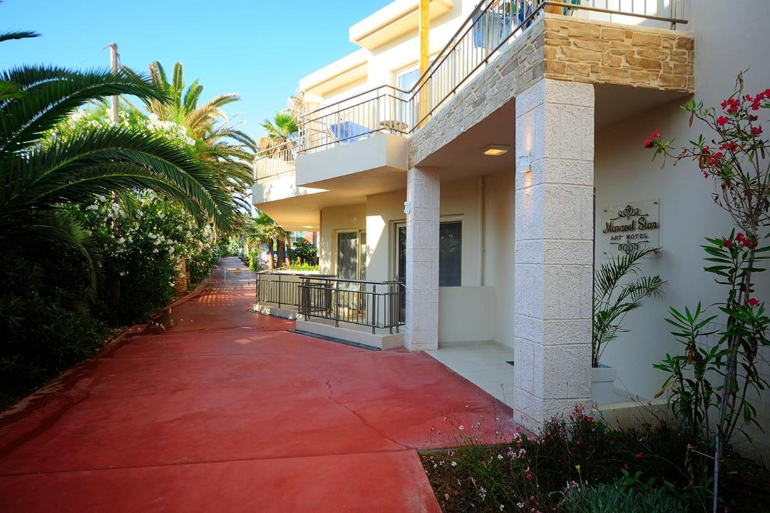 Photo of Buildings in Adelianos Kampos