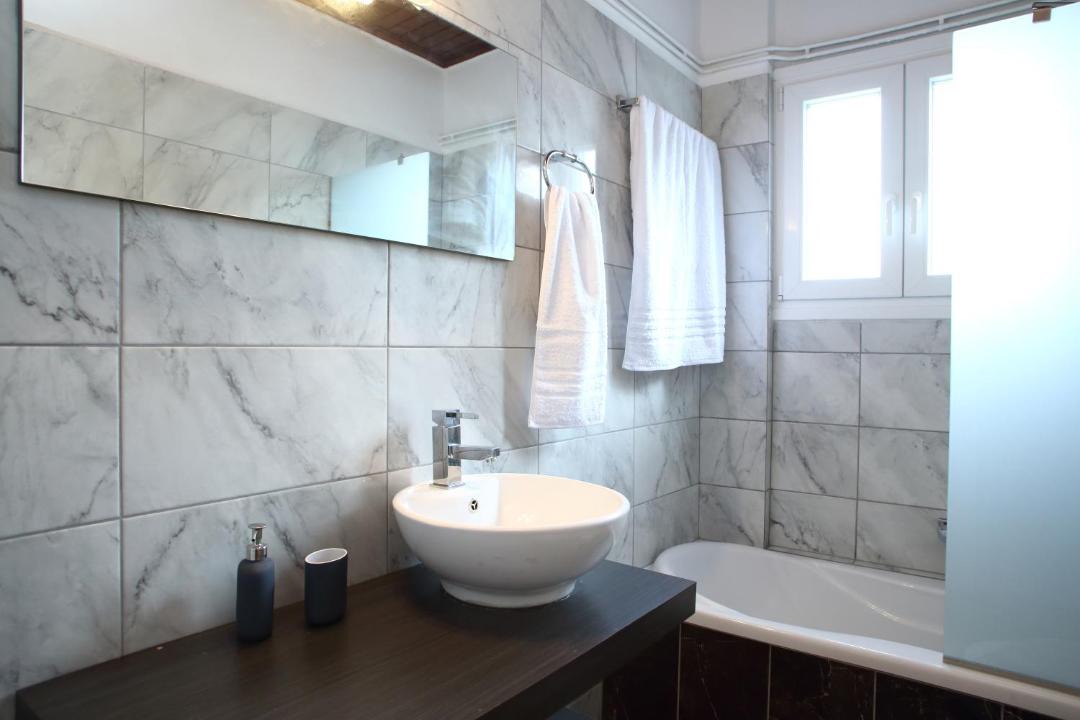 Photo of Bathroom in Frinion