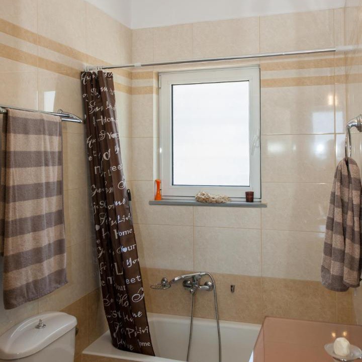 Photo of Bathroom in Kato Galatas