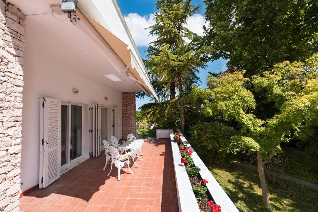 Photo of Patio Balcony in Skotina