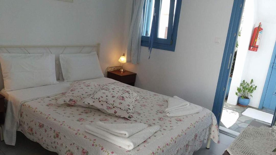Photo of Bedroom in Folegandros Town