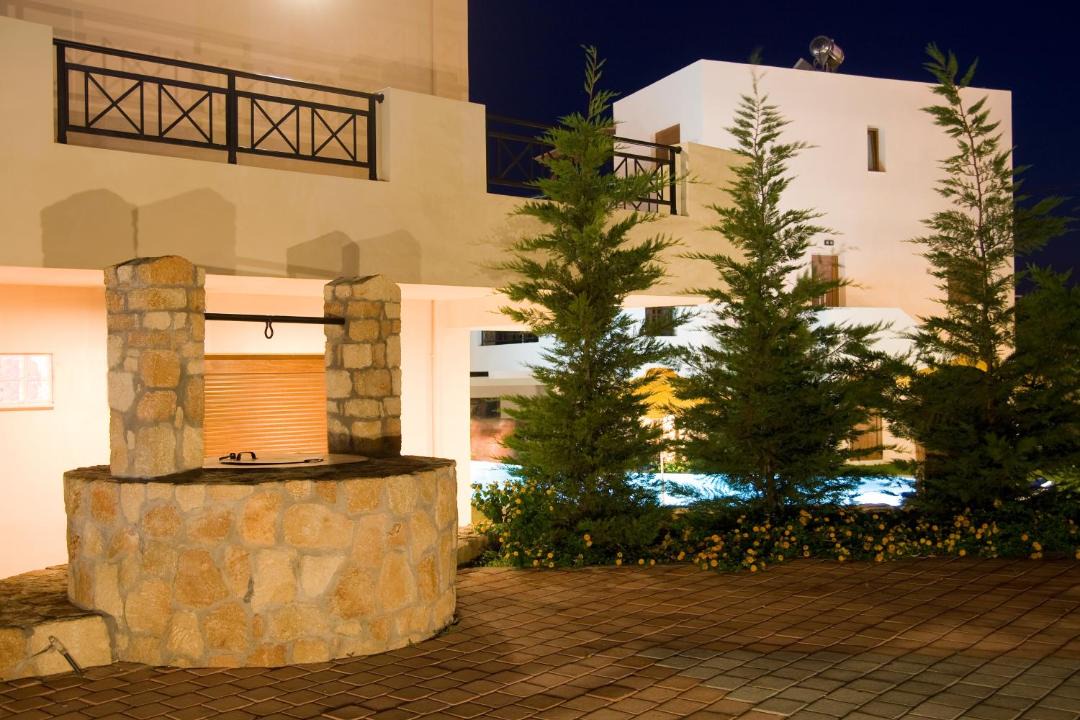 Photo of Others in Pefkos