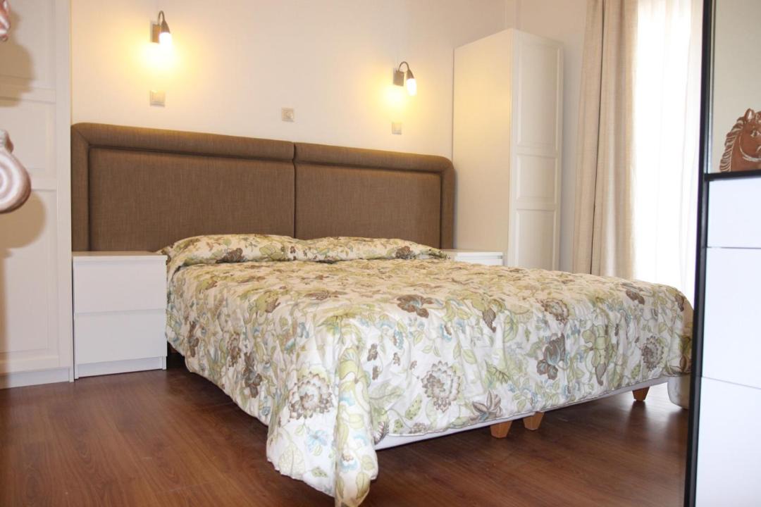Photo of Bedroom in Thissio