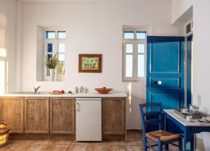 Photo of Kitchen in Schoinousa