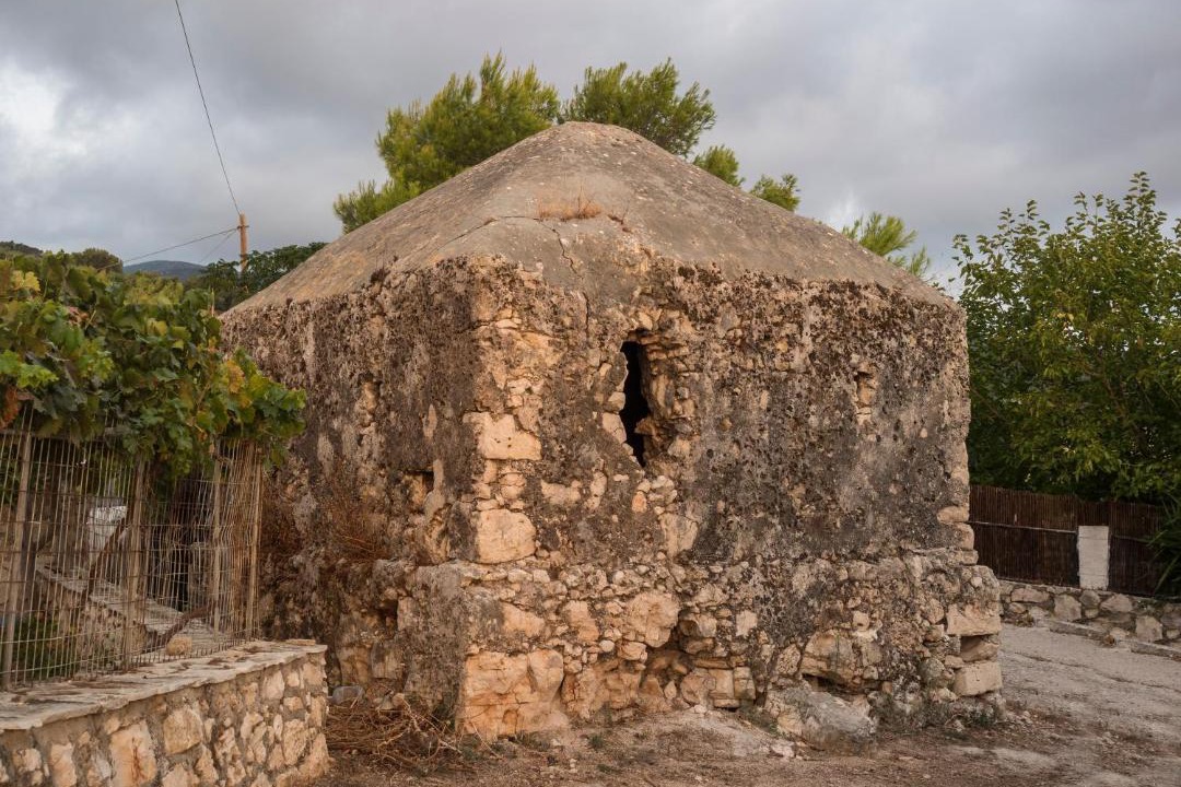 Photo of Buildings in Skinaria