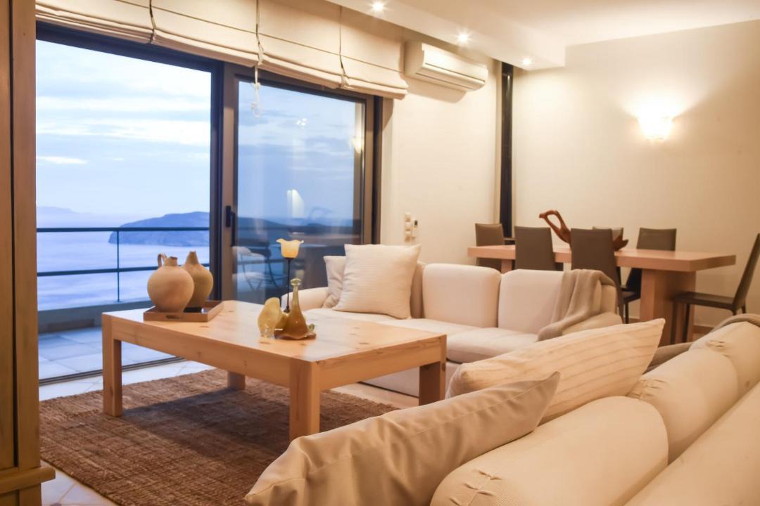 Photo of Livingroom in Pefki