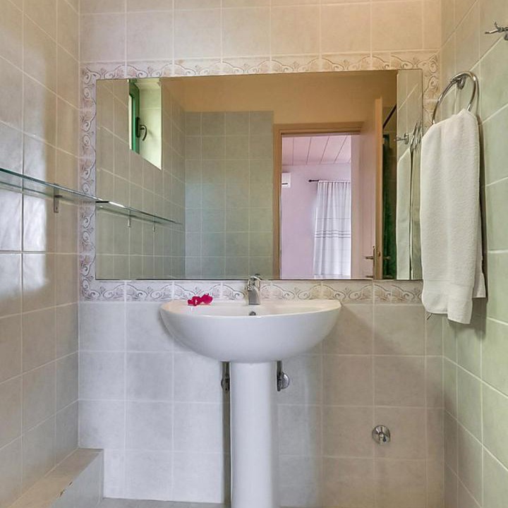 Photo of Bathroom in Skala