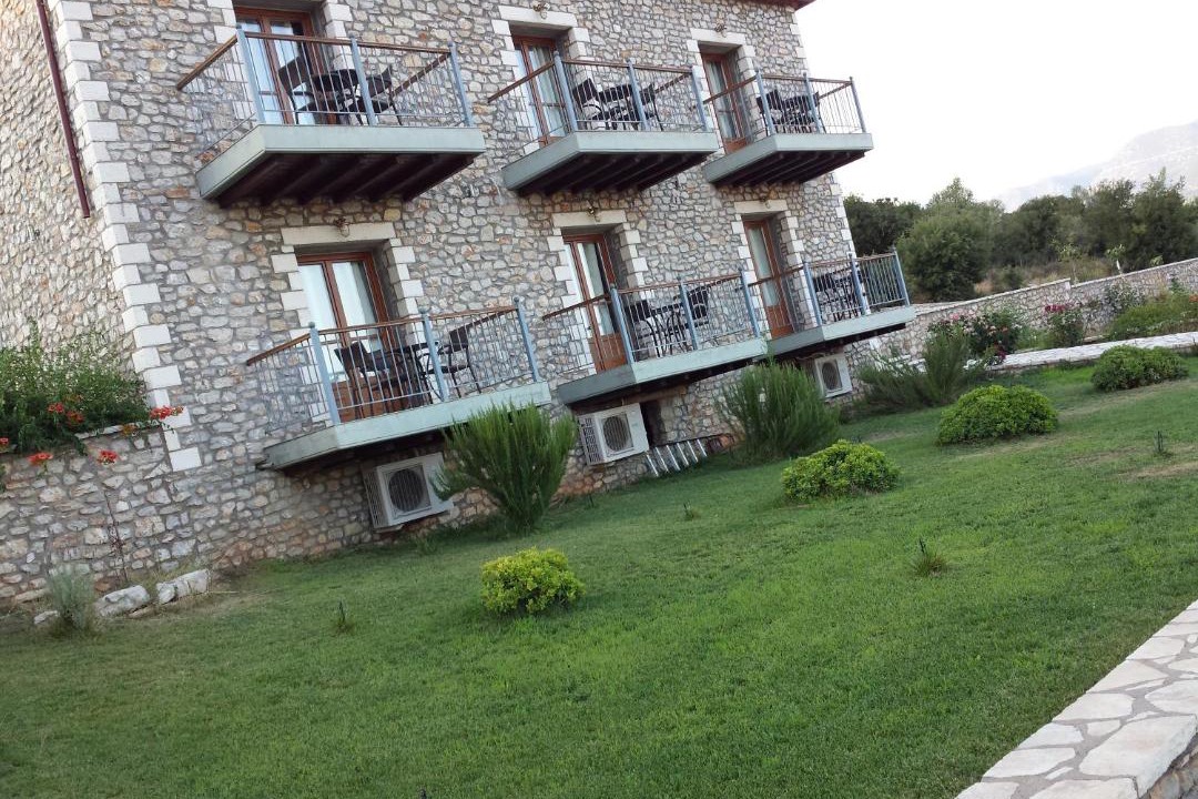 Photo of Others in Karitena