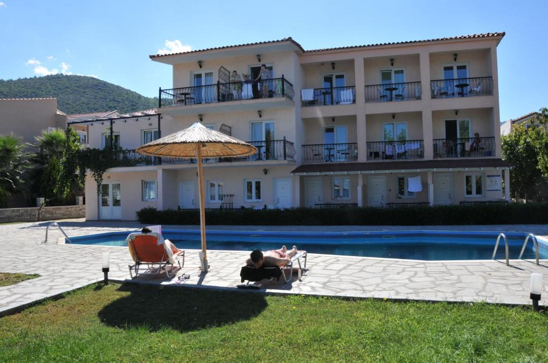 Photo of Others in Skala Rachoniou