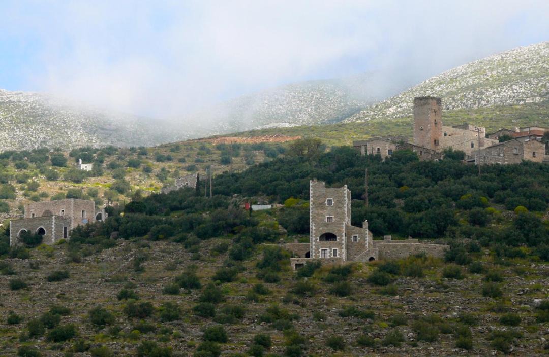 Photo of Buildings in Omales