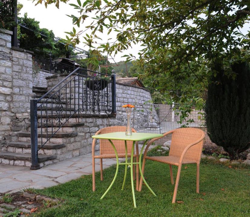 Photo of Patio Balcony in Koukkoulion